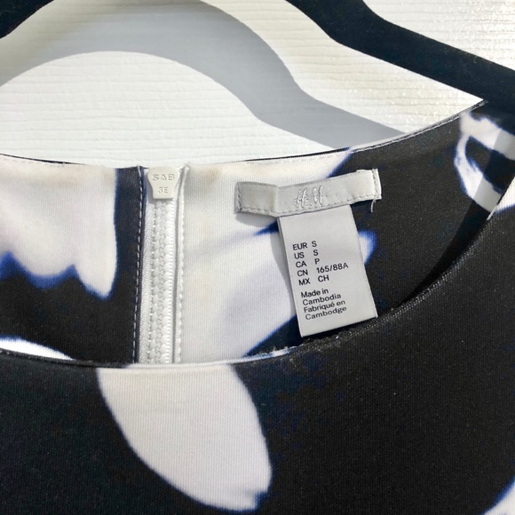 Scuba knit bodycon dress - Picture 4 of 7